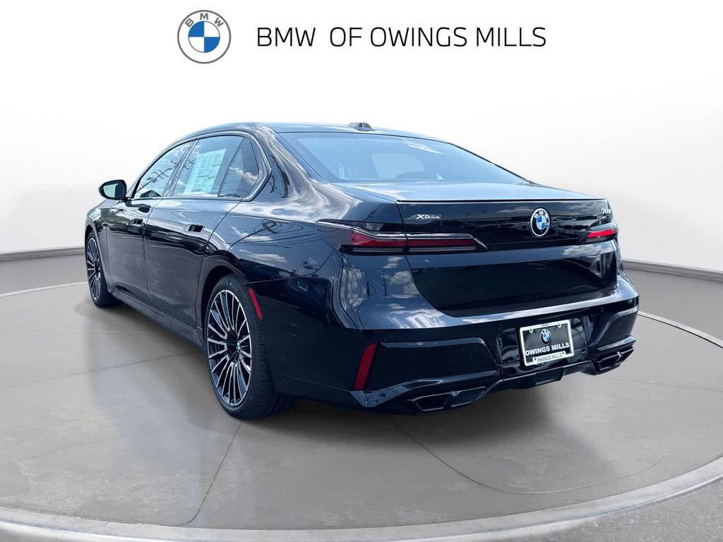 new 2025 BMW 760 car, priced at $138,570