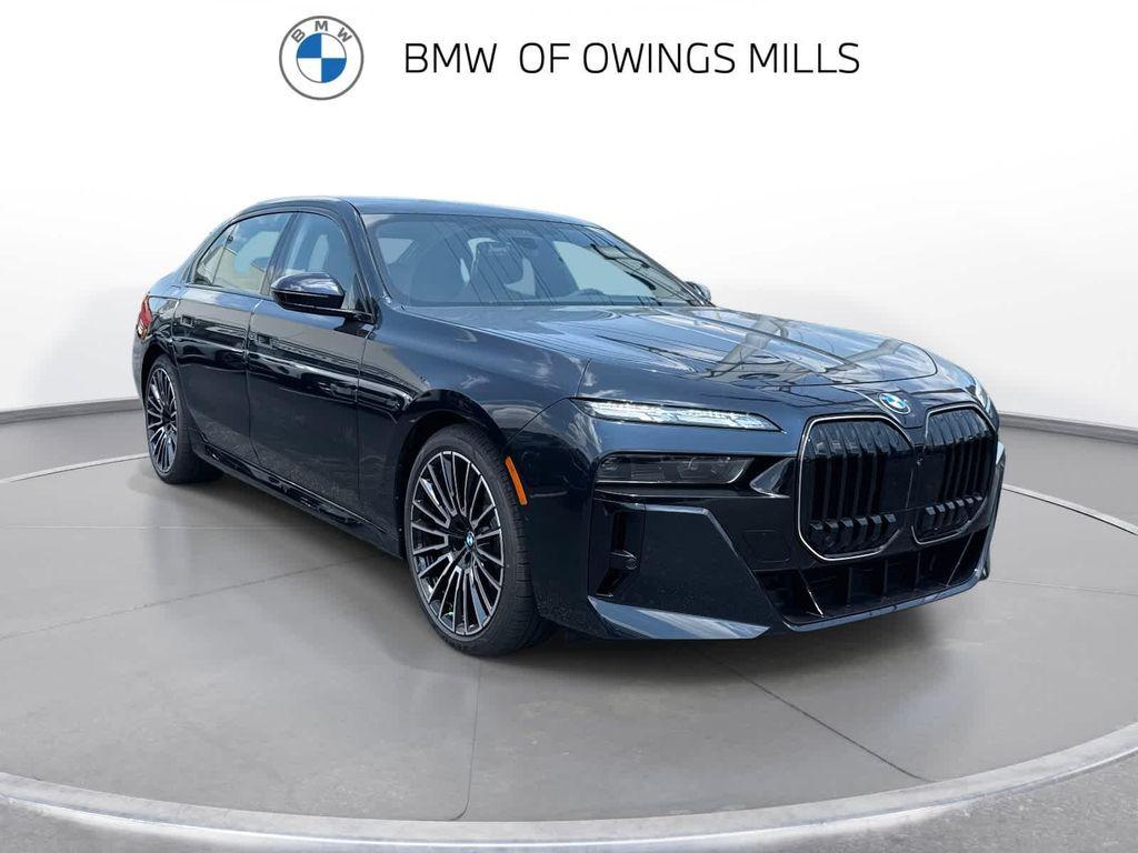 new 2025 BMW 760 car, priced at $138,570