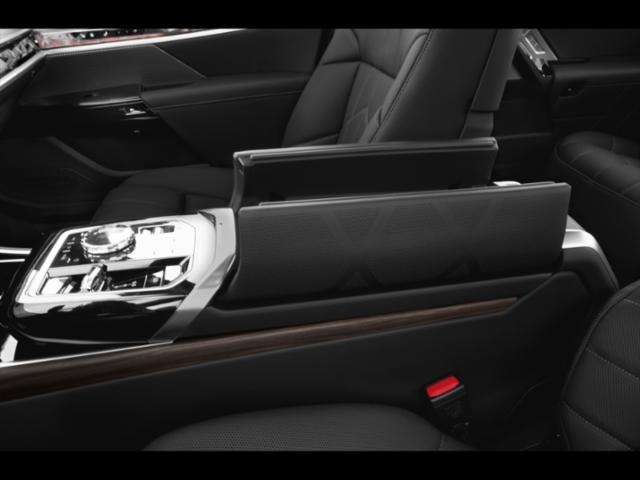 new 2025 BMW 760 car, priced at $138,570