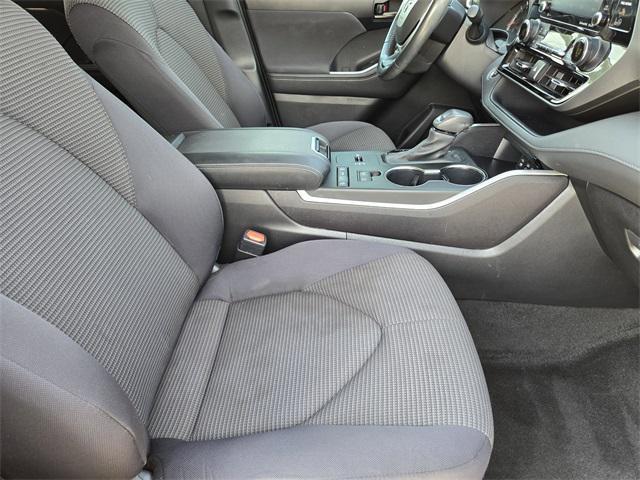 used 2022 Toyota Highlander car, priced at $29,491