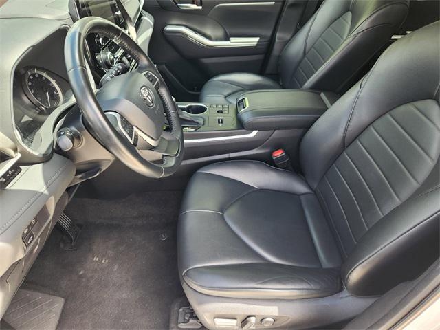 used 2023 Toyota Highlander car, priced at $38,661