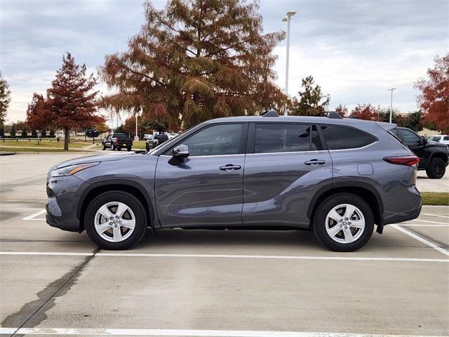 used 2024 Toyota Highlander car, priced at $40,491