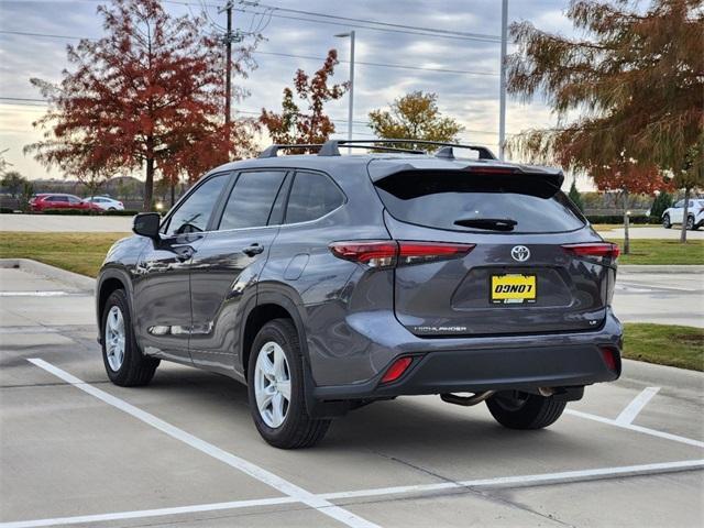 used 2024 Toyota Highlander car, priced at $40,491