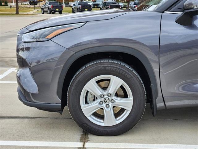 used 2024 Toyota Highlander car, priced at $40,491