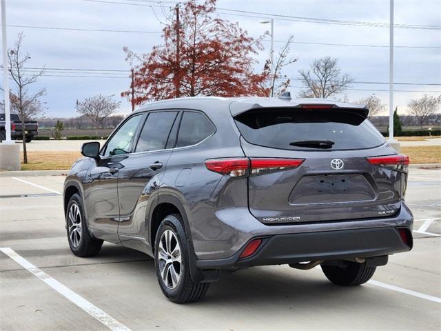 used 2021 Toyota Highlander car, priced at $31,992