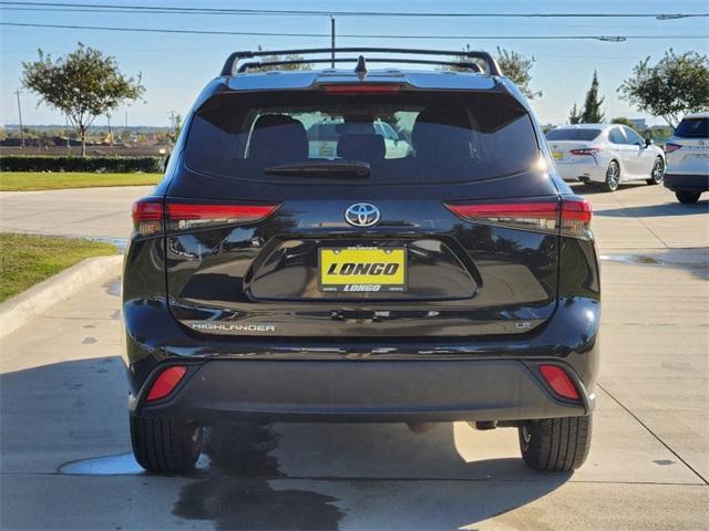 used 2023 Toyota Highlander car, priced at $33,991