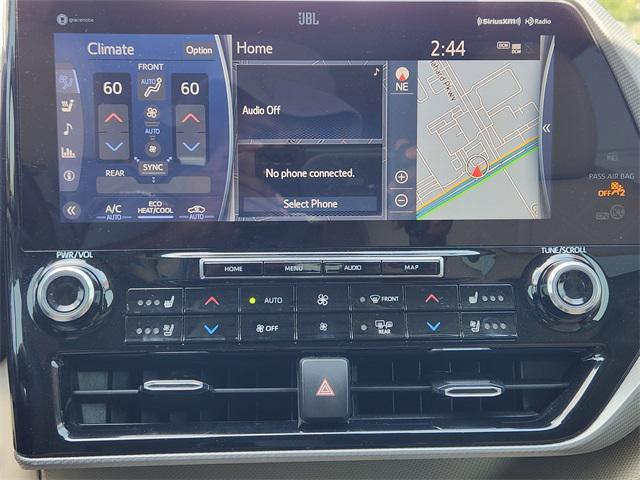 used 2022 Toyota Highlander car, priced at $39,691