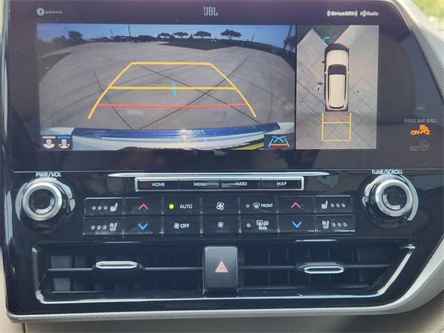 used 2022 Toyota Highlander car, priced at $39,691