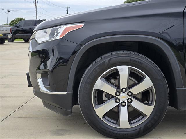 used 2018 Chevrolet Traverse car, priced at $16,544