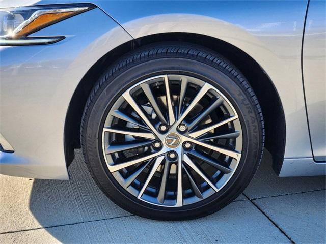 used 2022 Lexus ES 250 car, priced at $31,792