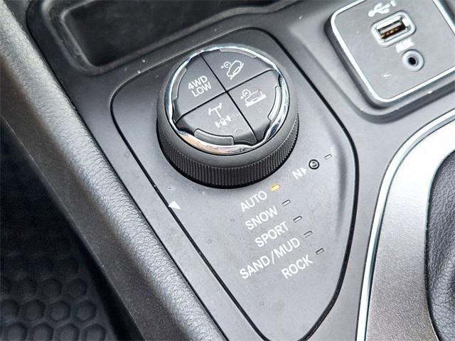 used 2022 Jeep Cherokee car, priced at $22,992
