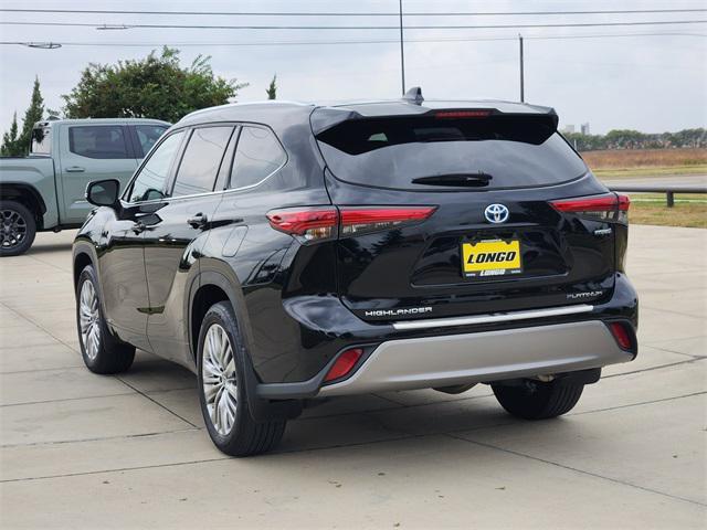 used 2023 Toyota Highlander Hybrid car, priced at $48,292