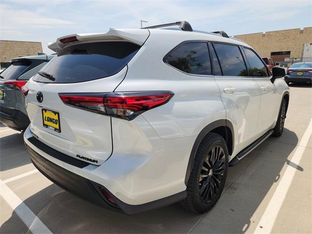 used 2020 Toyota Highlander car