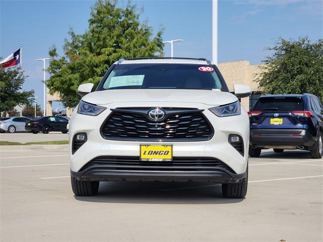 used 2020 Toyota Highlander car, priced at $34,392