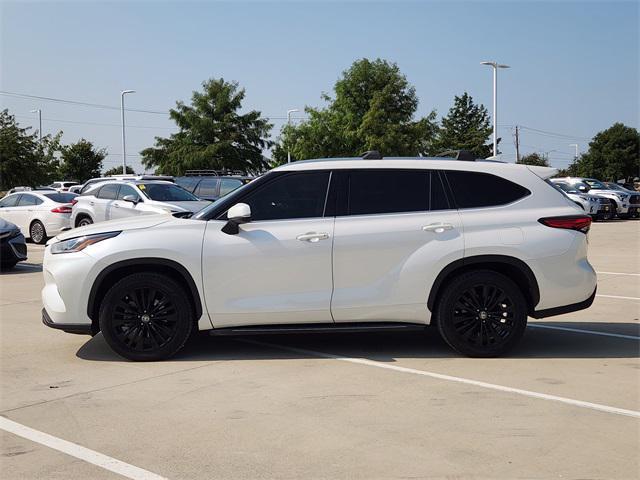 used 2020 Toyota Highlander car, priced at $34,392