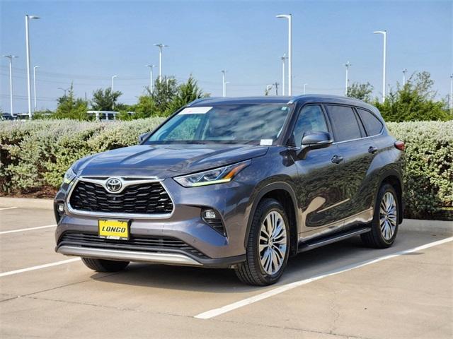 used 2021 Toyota Highlander car, priced at $32,992