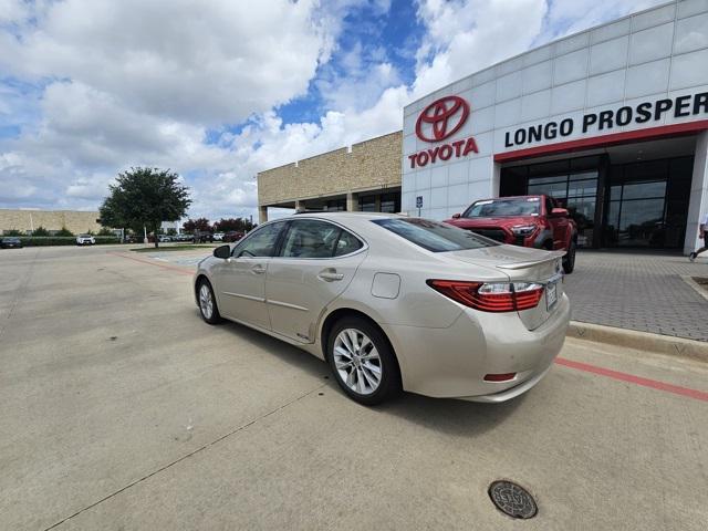 used 2013 Lexus ES 300h car, priced at $10,994