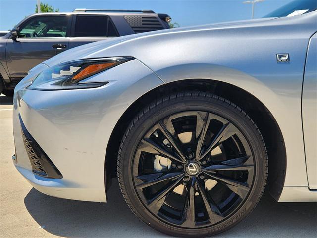 used 2023 Lexus ES 300h car, priced at $39,892