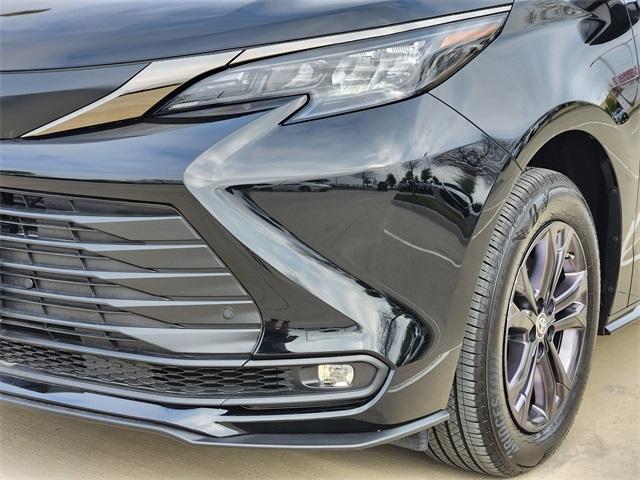 used 2024 Toyota Sienna car, priced at $53,991