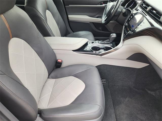 used 2019 Toyota Camry Hybrid car, priced at $23,992