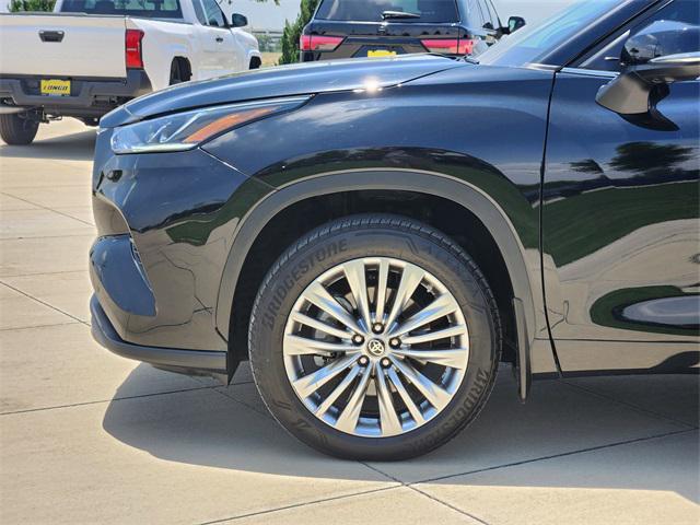 used 2024 Toyota Highlander car, priced at $47,991
