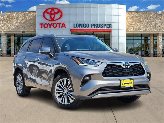 new 2025 Toyota Highlander car, priced at $55,572