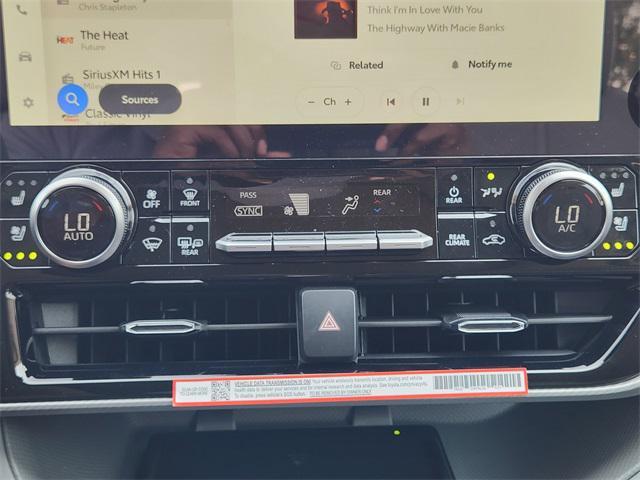 new 2025 Toyota Highlander car, priced at $55,572