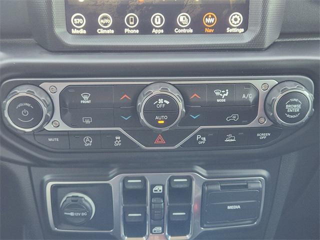 used 2022 Jeep Gladiator car, priced at $30,992