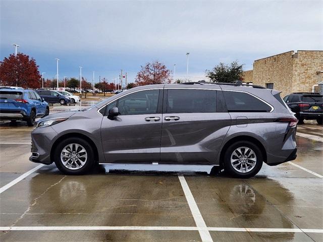 used 2023 Toyota Sienna car, priced at $28,994