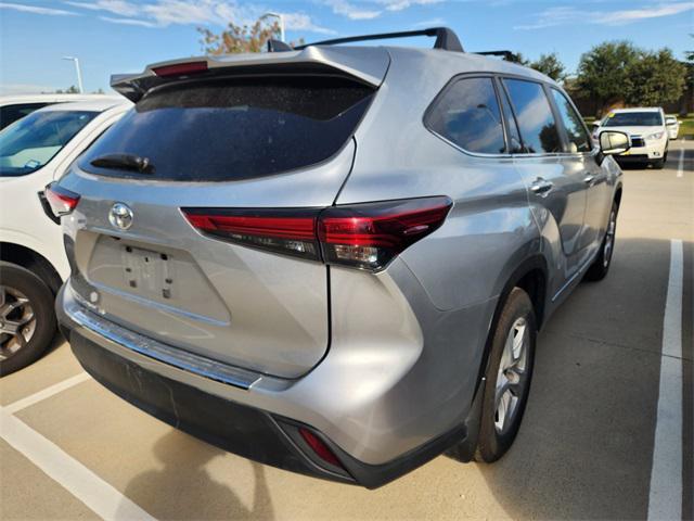 used 2023 Toyota Highlander car, priced at $31,992