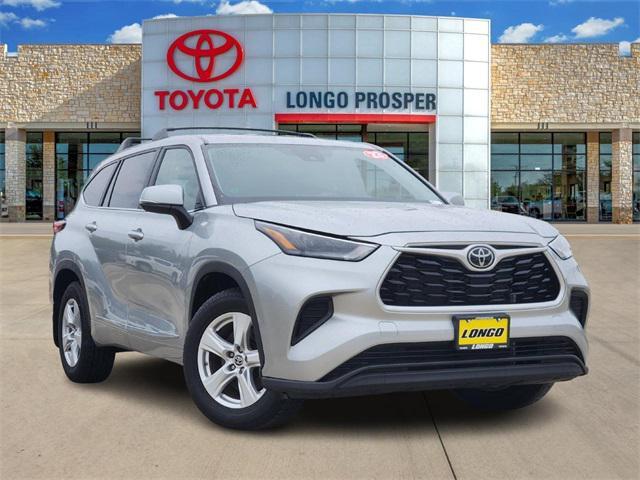 used 2023 Toyota Highlander car, priced at $31,692