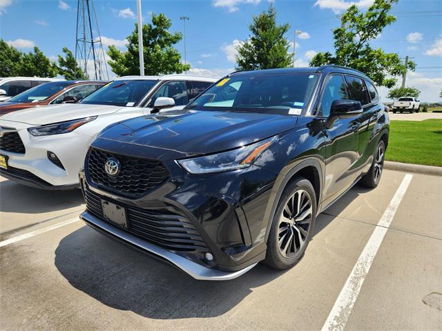 used 2022 Toyota Highlander car, priced at $36,991