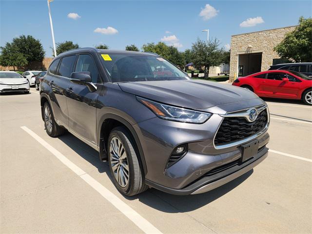 used 2022 Toyota Highlander Hybrid car, priced at $38,991