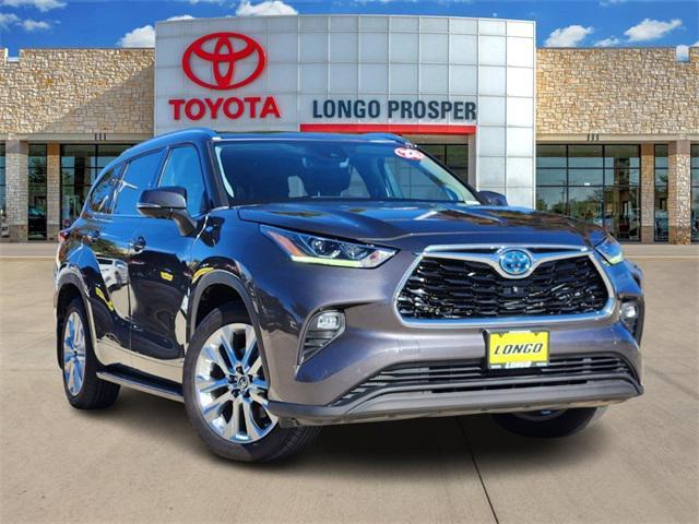 used 2023 Toyota Highlander Hybrid car, priced at $41,592