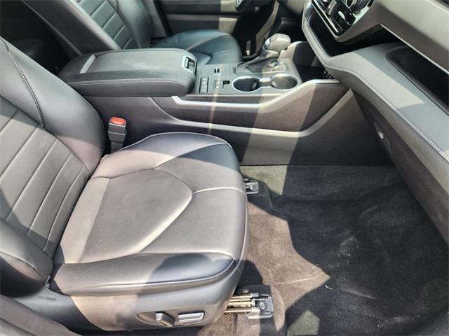 used 2022 Toyota Highlander Hybrid car, priced at $37,991