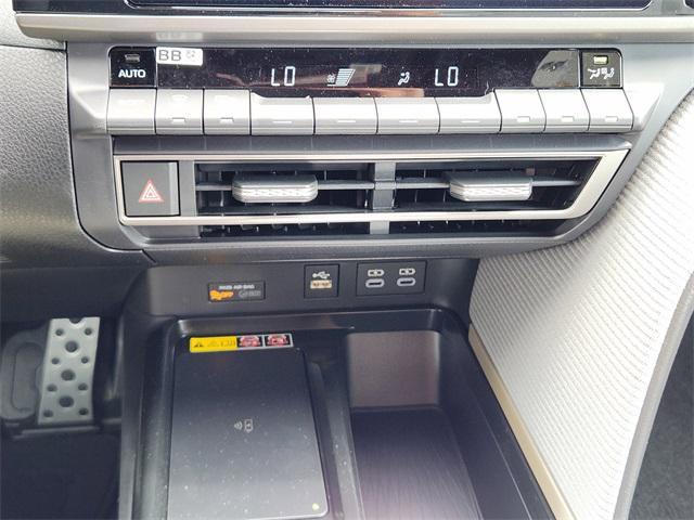 new 2025 Toyota Camry car, priced at $34,114