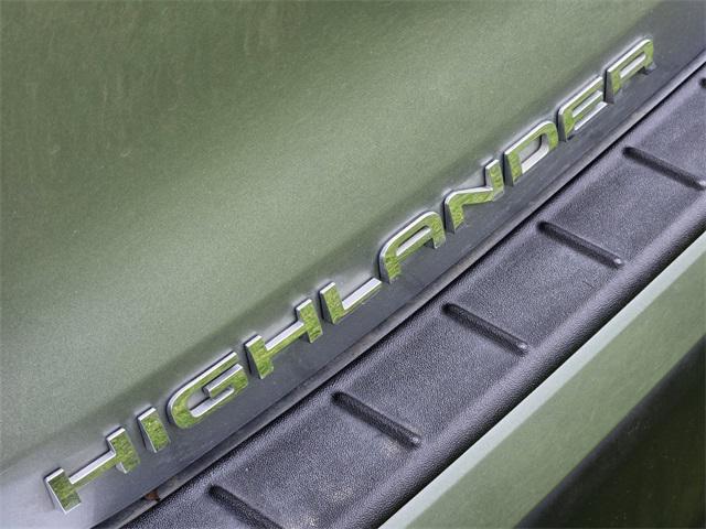 used 2022 Toyota Highlander car, priced at $34,991