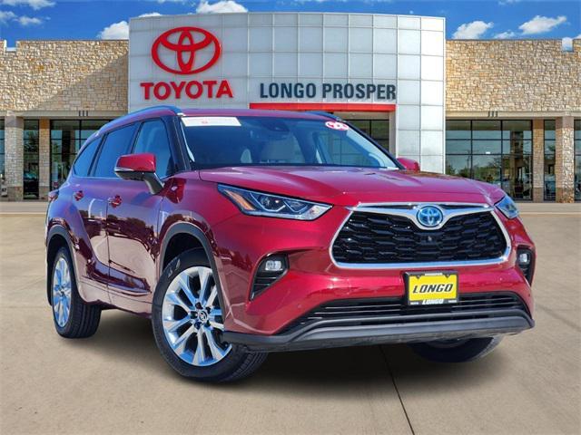 used 2022 Toyota Highlander Hybrid car, priced at $37,491