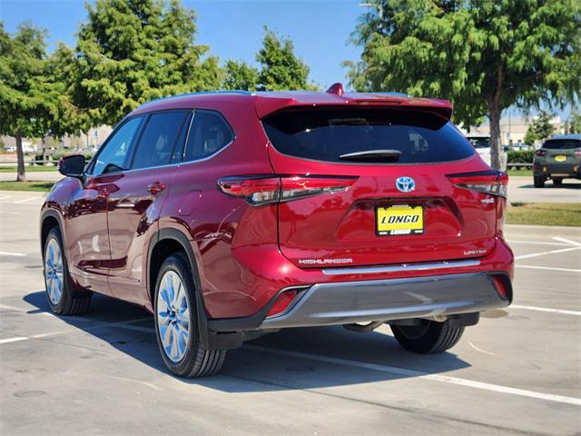 used 2022 Toyota Highlander Hybrid car, priced at $36,991