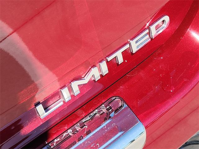 used 2022 Toyota Highlander Hybrid car, priced at $36,991