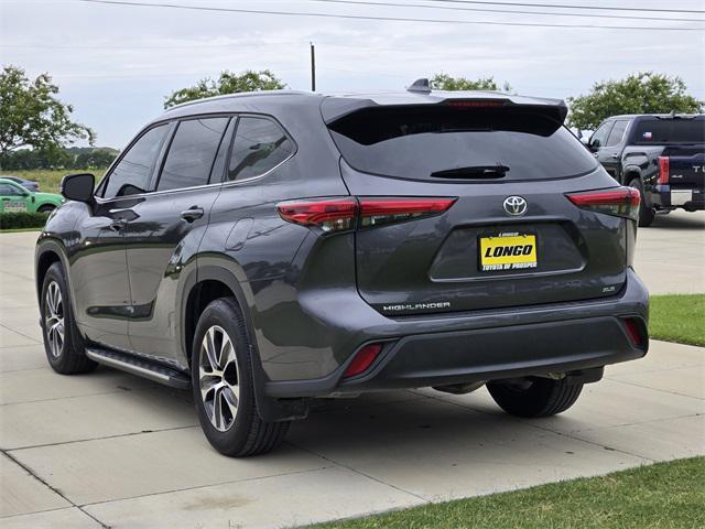used 2022 Toyota Highlander car, priced at $37,991