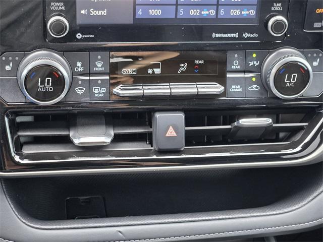 used 2022 Toyota Highlander car, priced at $37,991