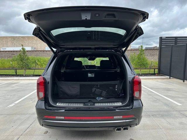 new 2025 Hyundai Palisade car, priced at $43,125