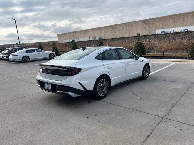 new 2025 Hyundai Sonata Hybrid car, priced at $38,830