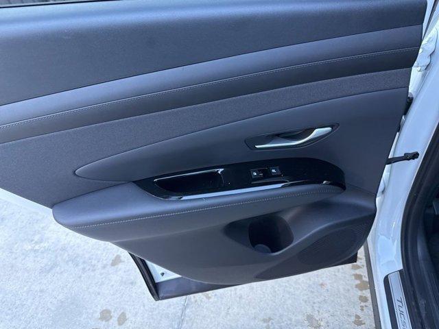 new 2026 Hyundai TUCSON Hybrid car, priced at $39,057