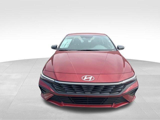 new 2025 Hyundai Elantra car, priced at $16,336