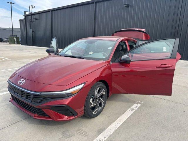 new 2025 Hyundai Elantra car, priced at $16,336