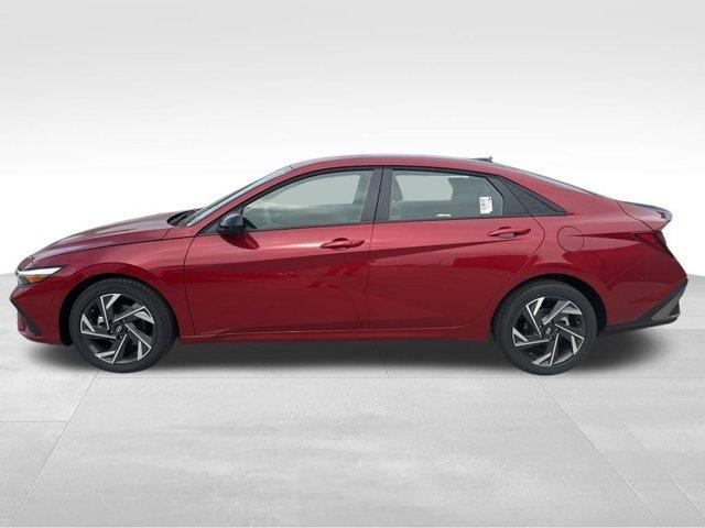 new 2025 Hyundai Elantra car, priced at $16,336