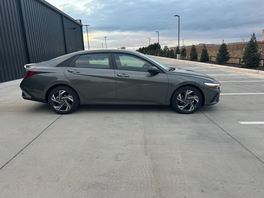 new 2025 Hyundai Elantra car, priced at $22,199