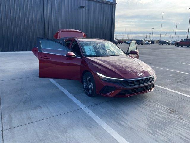 new 2025 Hyundai Elantra car, priced at $26,960